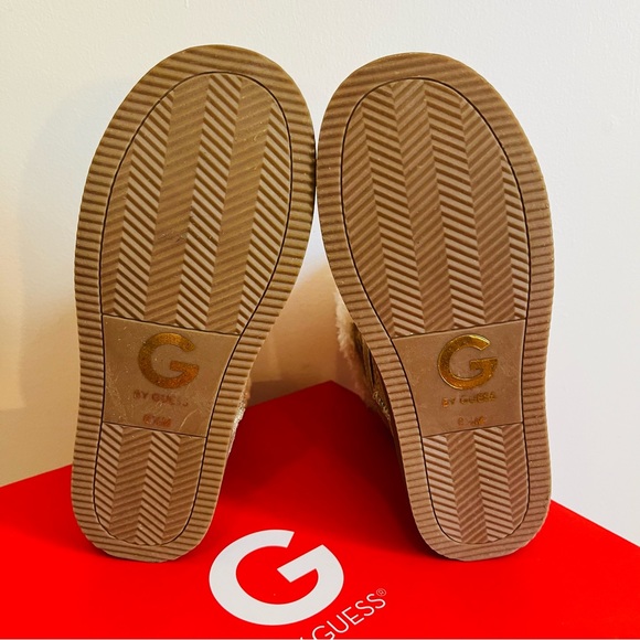 Guess women’s boots like new in box fleece and gold - Picture 7 of 7